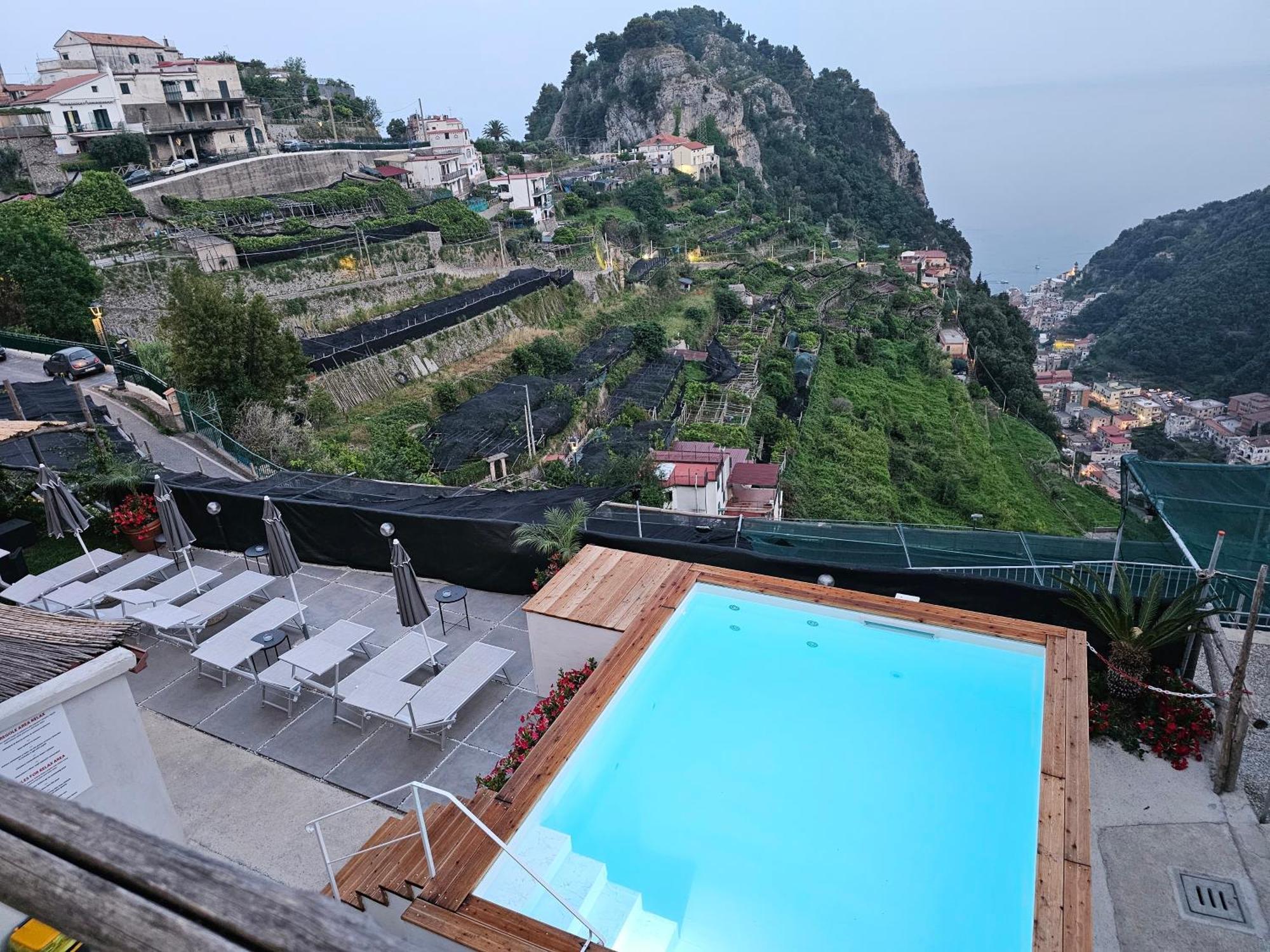 Villa Amalfi Sky View Scala Exterior foto