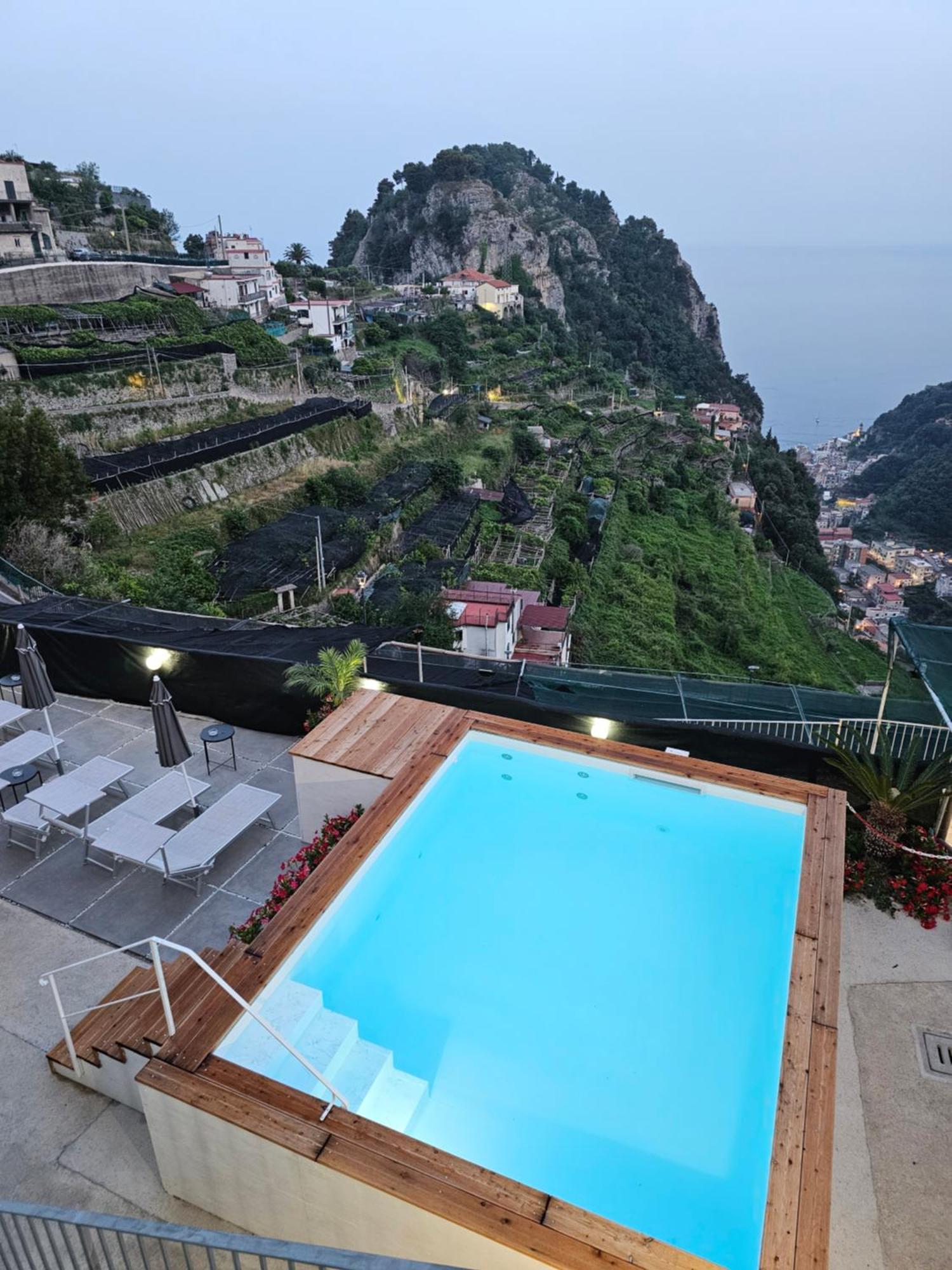 Villa Amalfi Sky View Scala Exterior foto