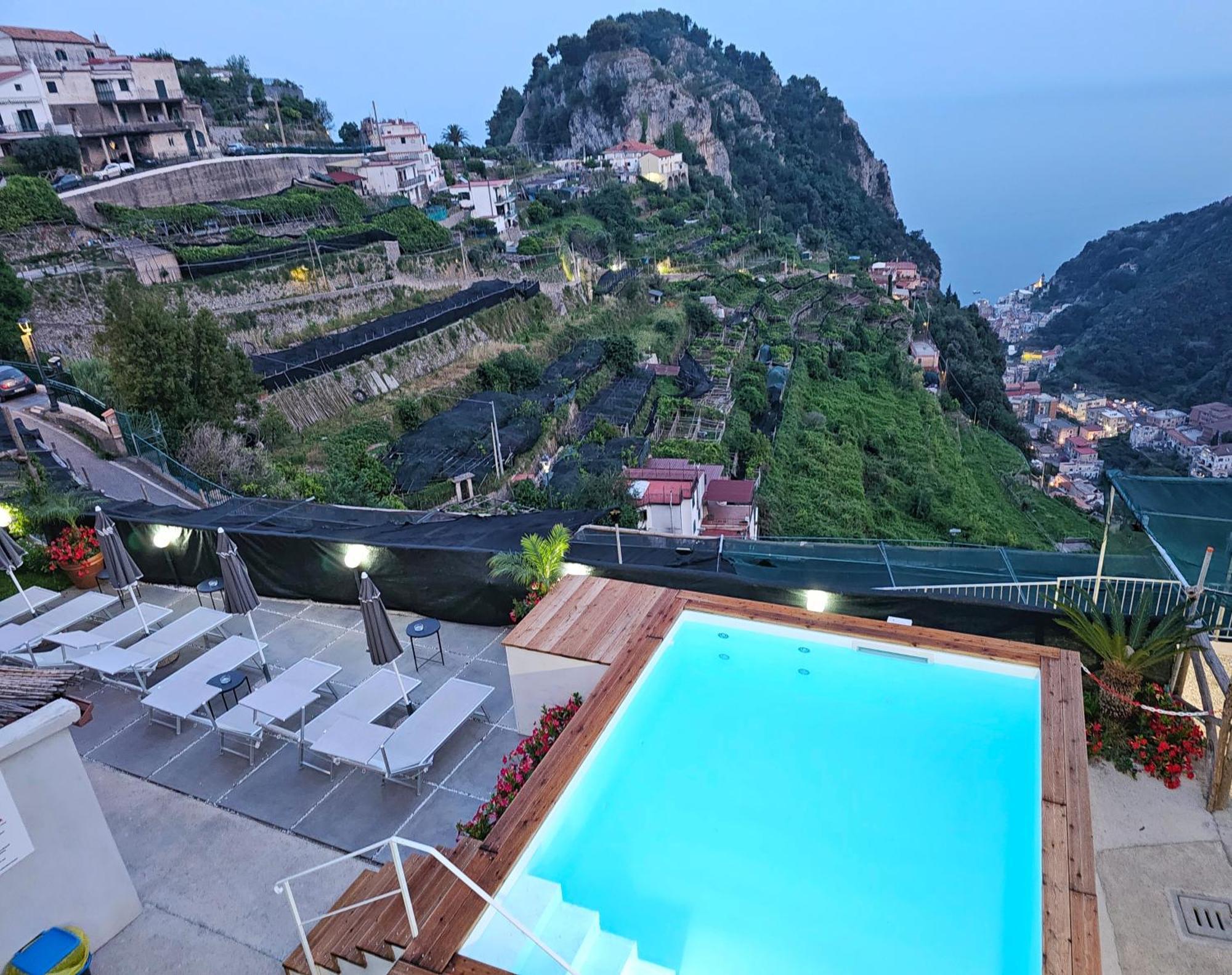 Villa Amalfi Sky View Scala Exterior foto